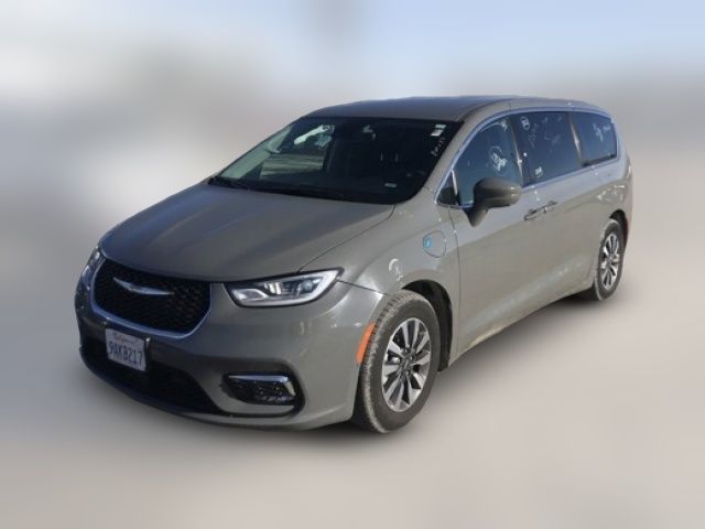 2022 Chrysler Pacifica Hybrid Touring L