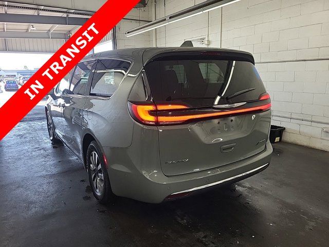 2022 Chrysler Pacifica Hybrid Touring L