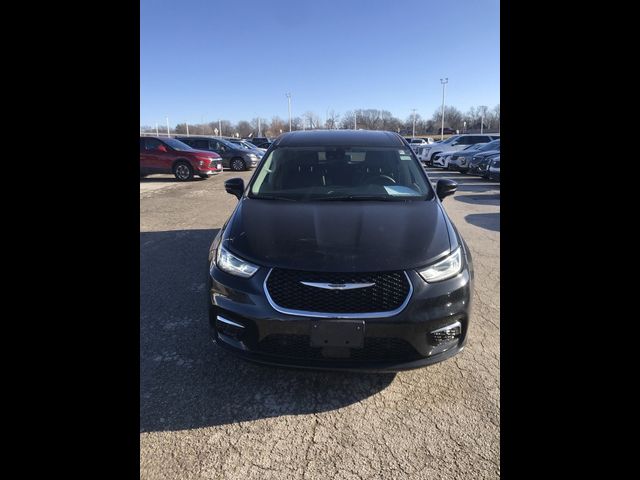 2022 Chrysler Pacifica Hybrid Touring L