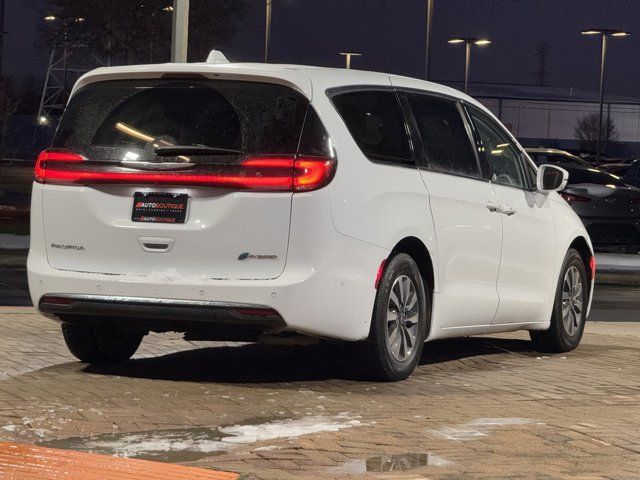 2022 Chrysler Pacifica Hybrid Touring L