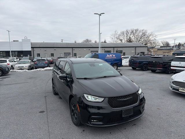 2022 Chrysler Pacifica Hybrid Touring L