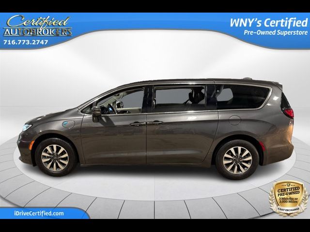 2022 Chrysler Pacifica Hybrid Touring L