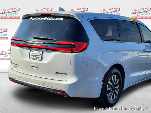 2022 Chrysler Pacifica Hybrid Touring L