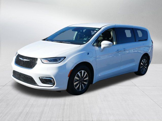 2022 Chrysler Pacifica Hybrid Touring L