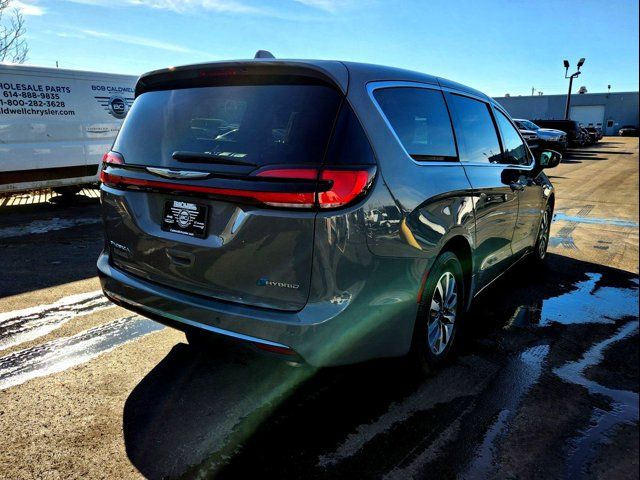 2022 Chrysler Pacifica Hybrid Touring L