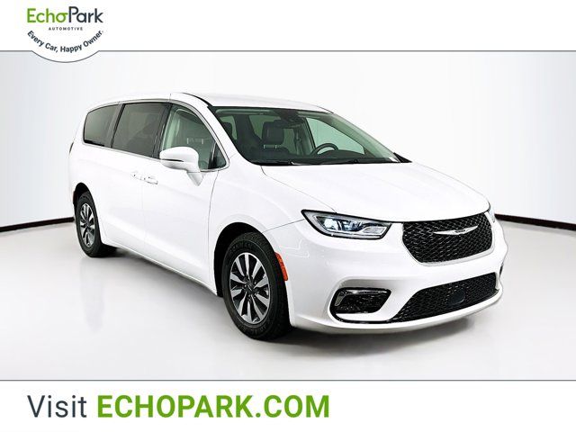 2022 Chrysler Pacifica Hybrid Touring L