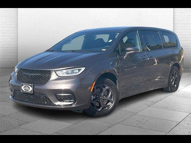 2022 Chrysler Pacifica Hybrid Touring L