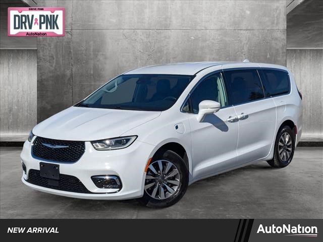 2022 Chrysler Pacifica Hybrid Touring L