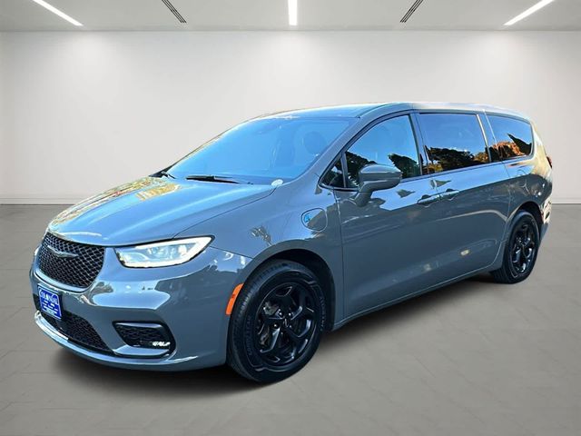 2022 Chrysler Pacifica Hybrid Touring L