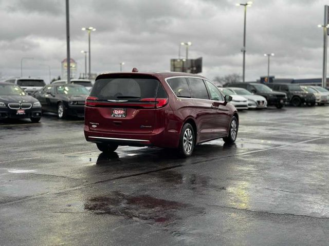 2022 Chrysler Pacifica Hybrid Touring L