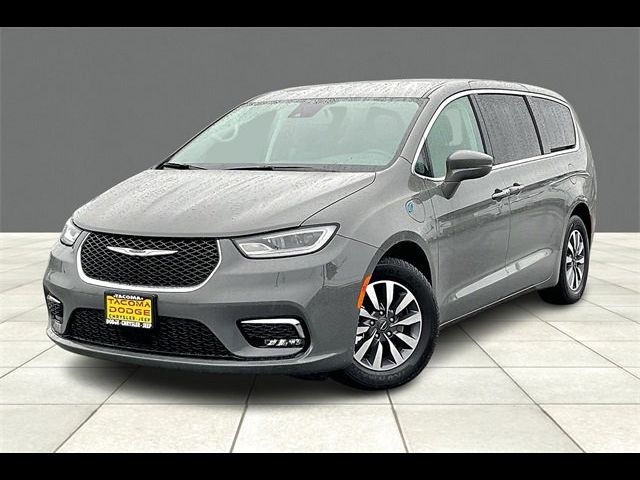 2022 Chrysler Pacifica Hybrid Touring L