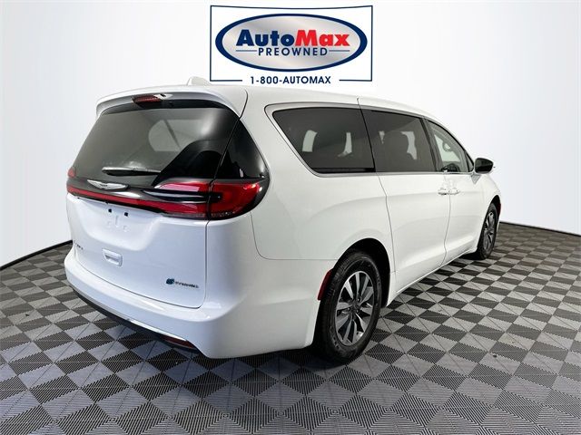 2022 Chrysler Pacifica Hybrid Touring L