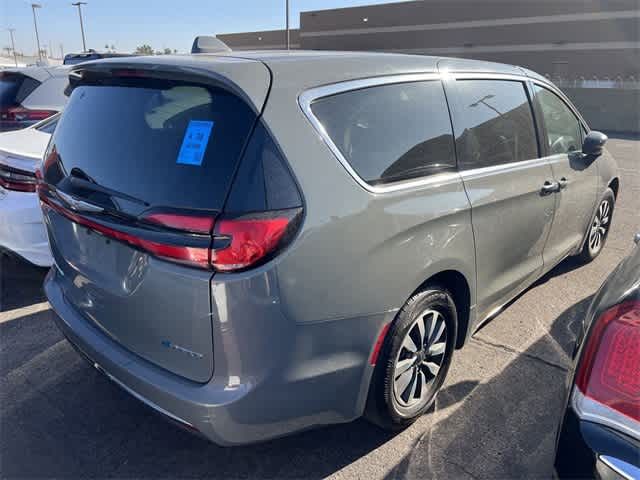 2022 Chrysler Pacifica Hybrid Touring L