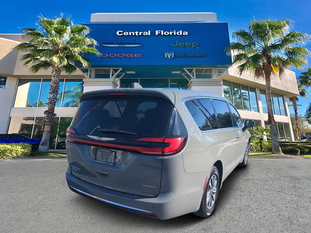 2022 Chrysler Pacifica Hybrid Touring L