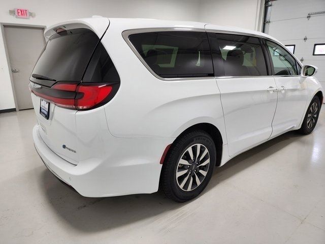 2022 Chrysler Pacifica Hybrid Touring L