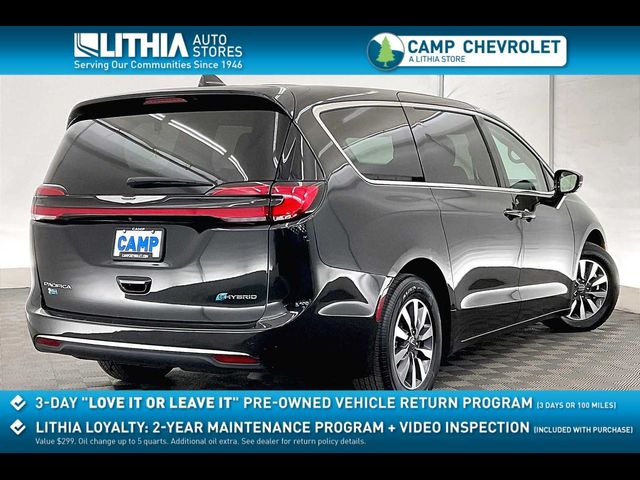 2022 Chrysler Pacifica Hybrid Touring L