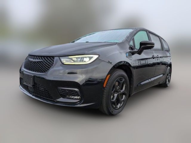 2022 Chrysler Pacifica Hybrid Touring L