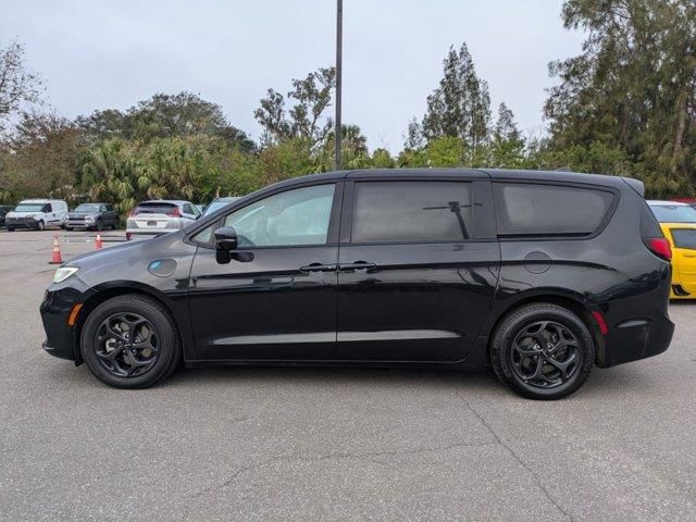 2022 Chrysler Pacifica Hybrid Touring L