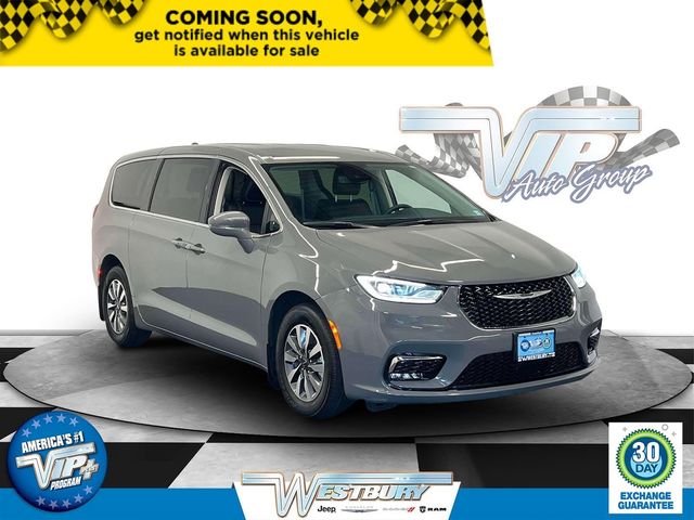 2022 Chrysler Pacifica Hybrid Touring L