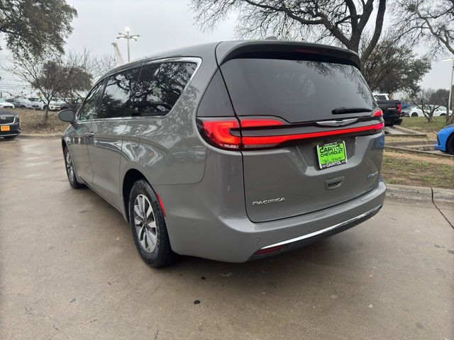 2022 Chrysler Pacifica Hybrid Touring L