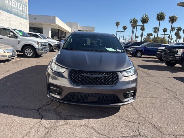 2022 Chrysler Pacifica Hybrid Touring L