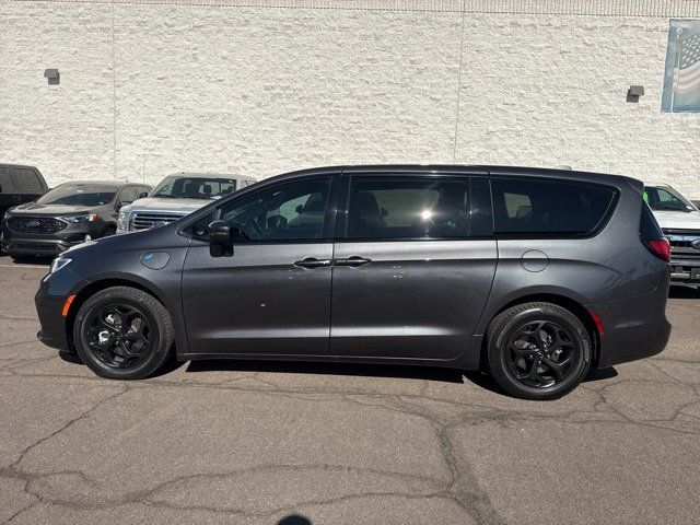 2022 Chrysler Pacifica Hybrid Touring L