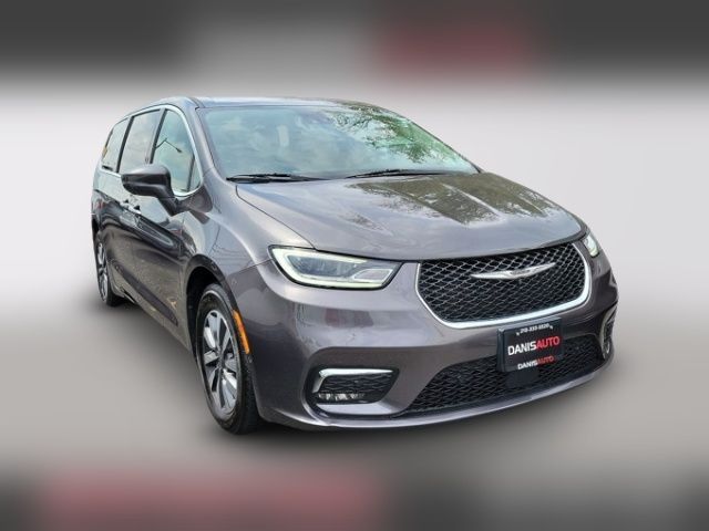 2022 Chrysler Pacifica Hybrid Touring L