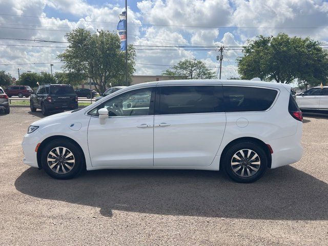 2022 Chrysler Pacifica Hybrid Touring L