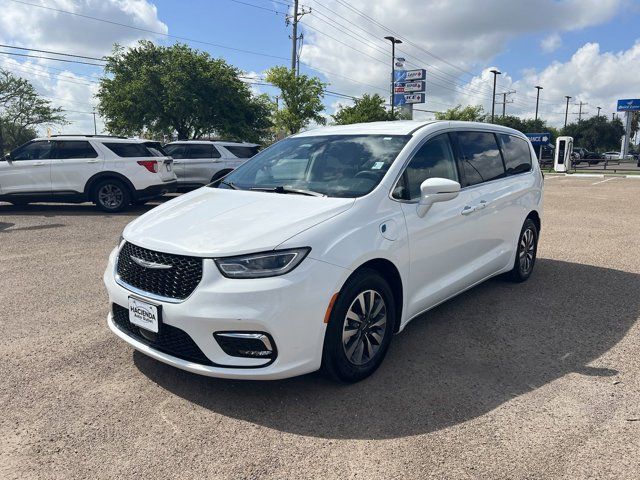 2022 Chrysler Pacifica Hybrid Touring L