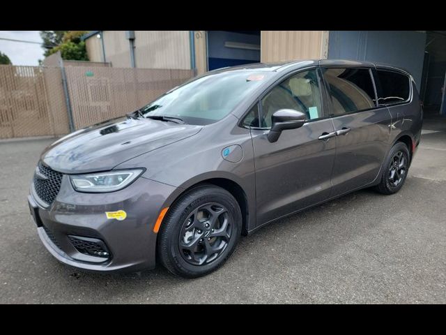 2022 Chrysler Pacifica Hybrid Touring L