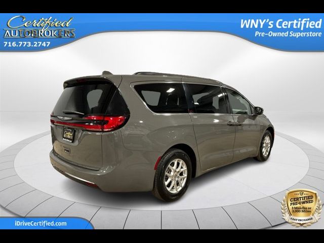 2022 Chrysler Pacifica Hybrid Touring L