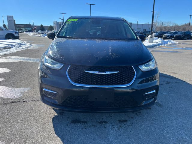 2022 Chrysler Pacifica Hybrid Touring L