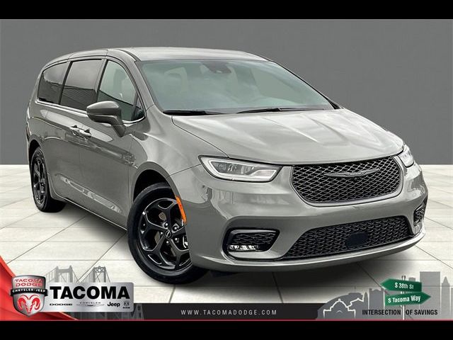 2022 Chrysler Pacifica Hybrid Touring L