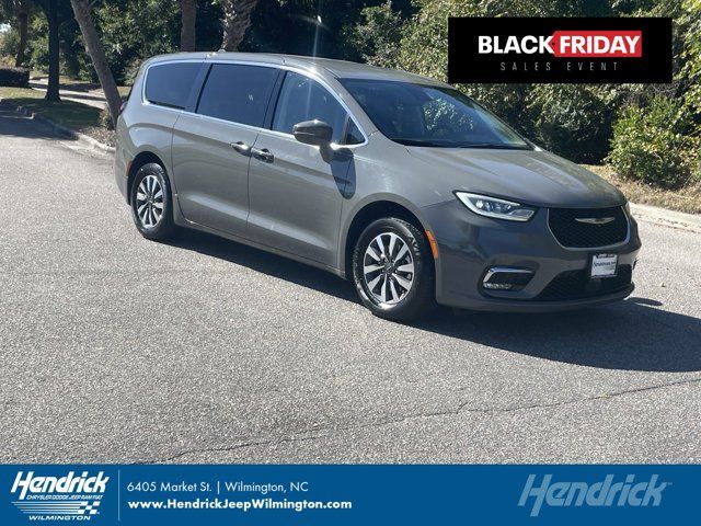 2022 Chrysler Pacifica Hybrid Touring L