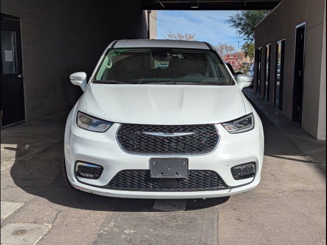 2022 Chrysler Pacifica Hybrid Touring L