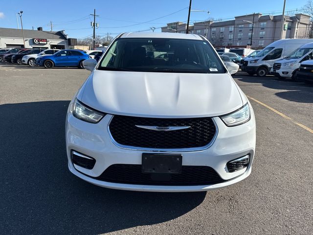 2022 Chrysler Pacifica Hybrid Touring L