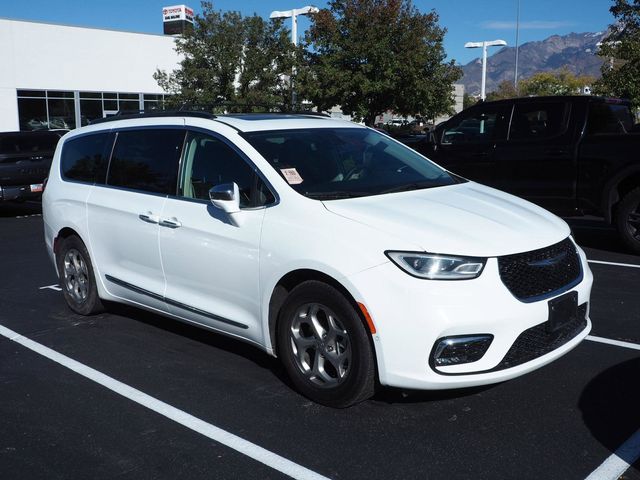 2022 Chrysler Pacifica Limited