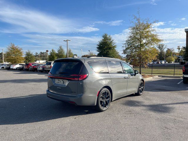 2022 Chrysler Pacifica Limited