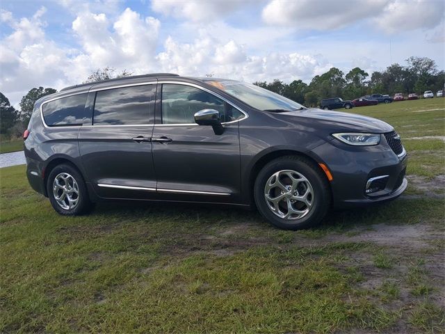 2022 Chrysler Pacifica Limited