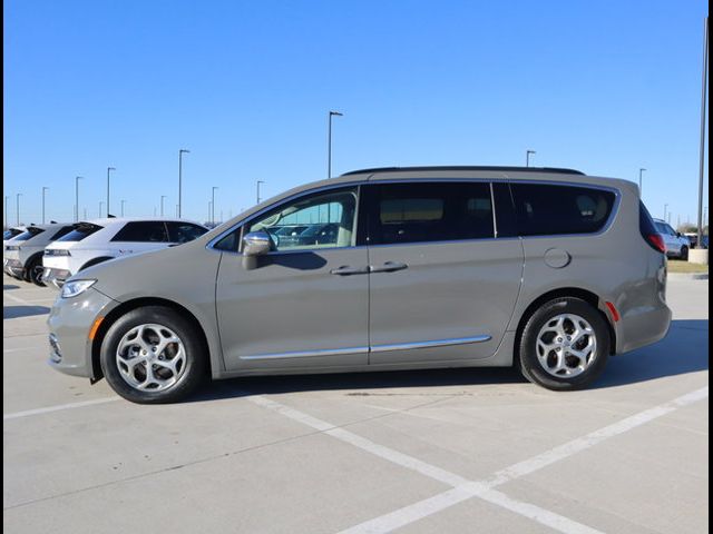 2022 Chrysler Pacifica Limited