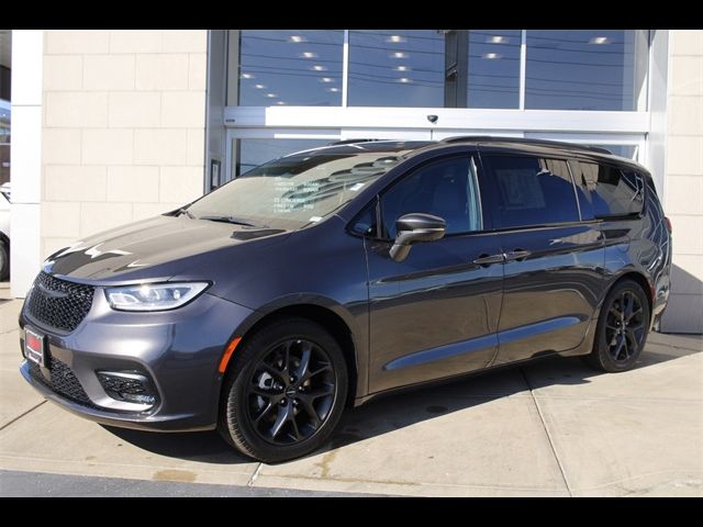 2022 Chrysler Pacifica Limited