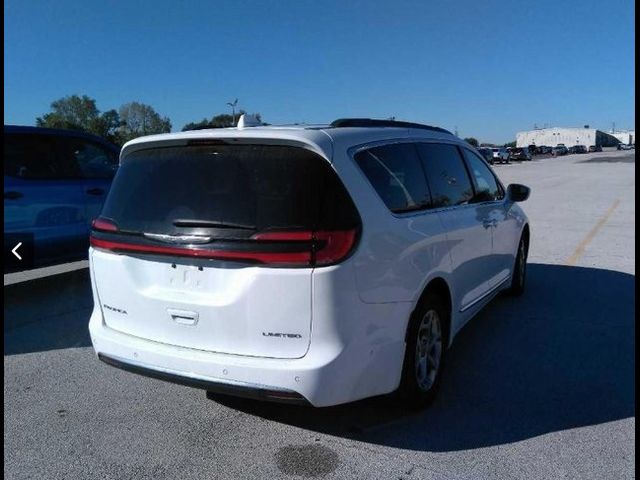 2022 Chrysler Pacifica Limited