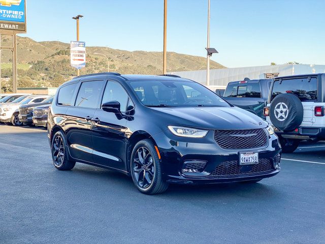 2022 Chrysler Pacifica Limited