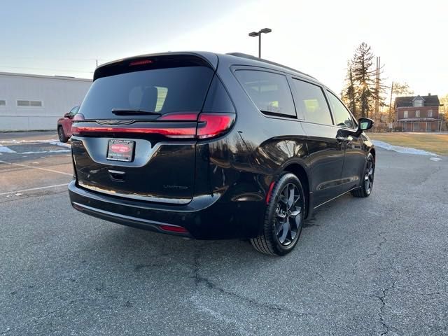 2022 Chrysler Pacifica Limited