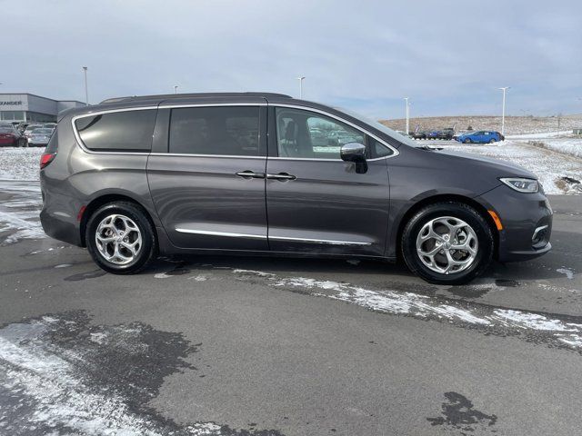 2022 Chrysler Pacifica Limited