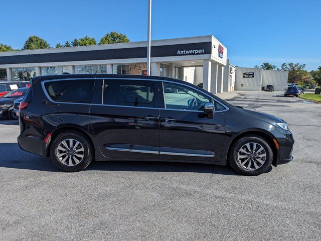 2022 Chrysler Pacifica Hybrid Limited