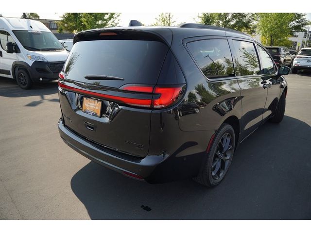 2022 Chrysler Pacifica Limited