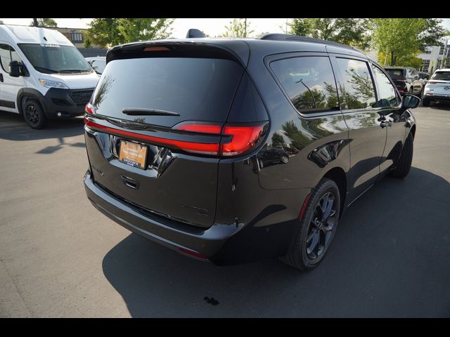 2022 Chrysler Pacifica Limited