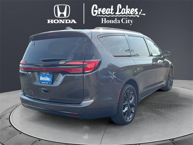 2022 Chrysler Pacifica Limited