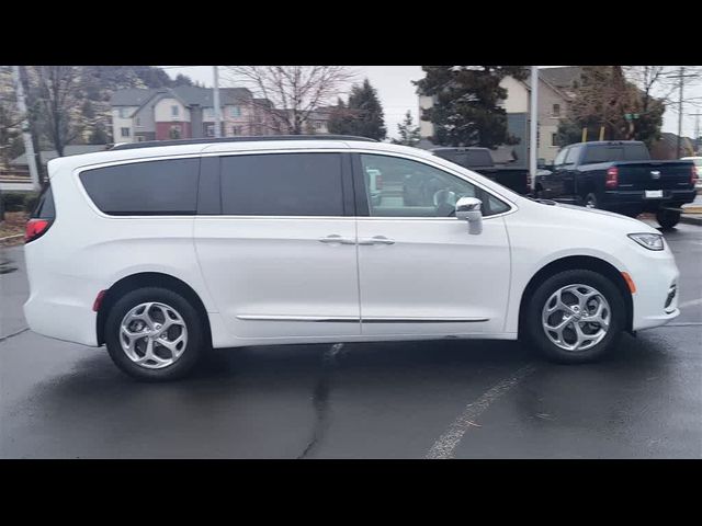 2022 Chrysler Pacifica Limited